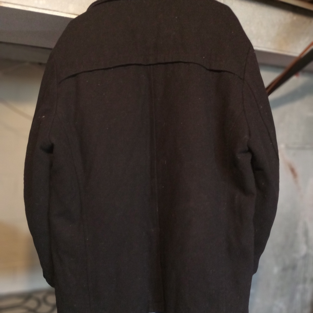 P coat - Picture 3 of 4